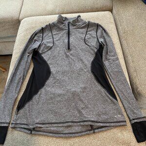 Women's Champion Long Sleeve Athletic Shirt. with Thumb Holes.